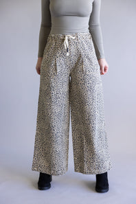 Mustard Seed Leopard Wide Leg Print Drawstring Pants for Women in Brown