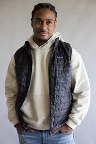 Patagonia Mens Nano Puff Vest in Black