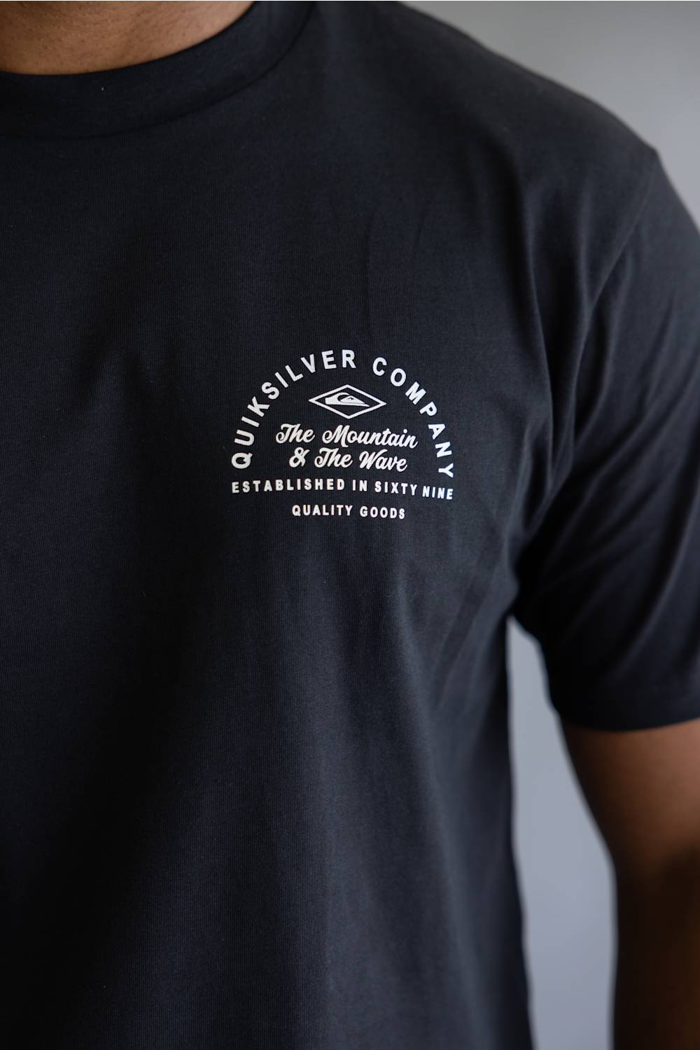 Quicksilver Garage Days T-Shirt for Men in Black