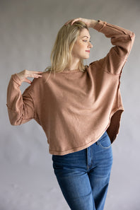 Simply Southern Sabrina Pullover Crewneck for Women in Umber 