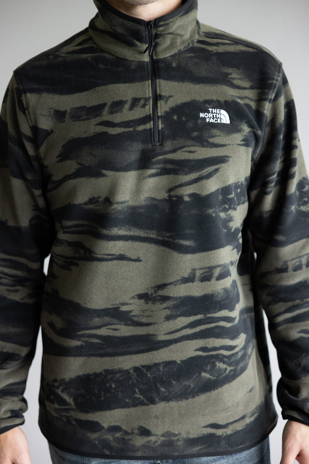 GQ2488◇THE NORTH FACE : FL DRIZZLE The North Face Glacier Freeze Quarter Zip for Men in Taupe Green
