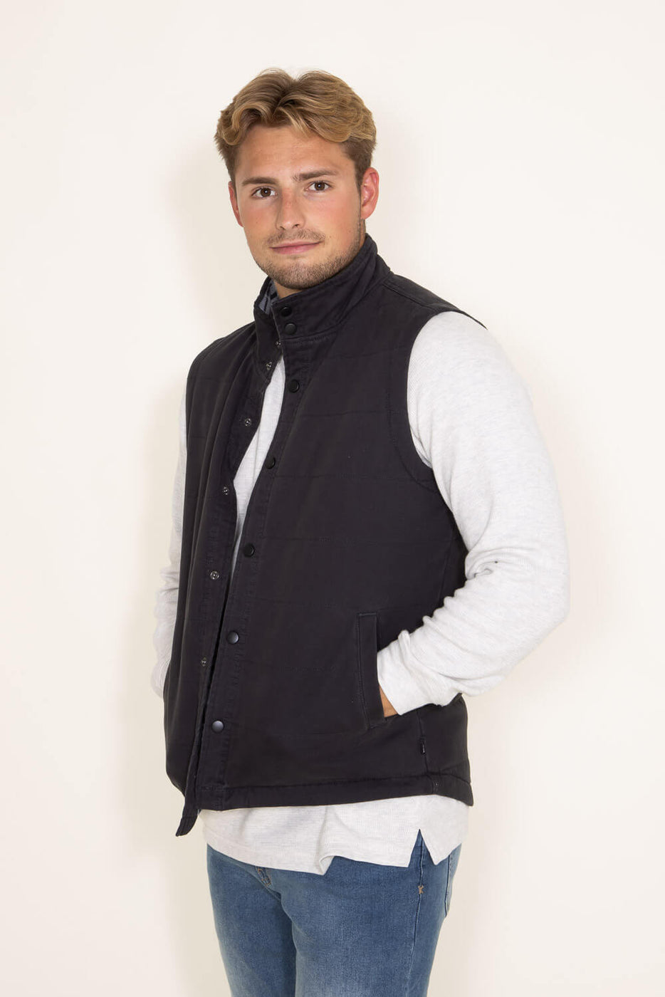 002-Union-Canyon-Vest-for-Men- 002-Union-Canyon-Vest-for-Men-
