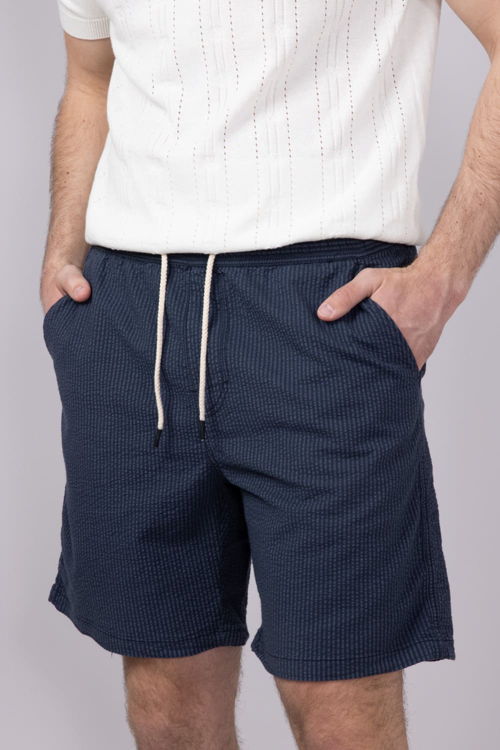 Union Paloma Seersucker 8” Shorts for Men in Navy