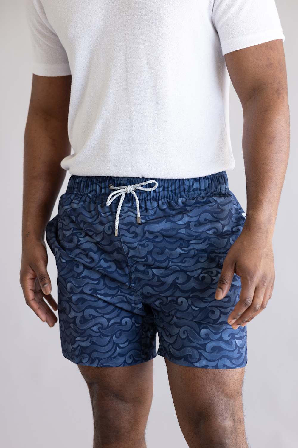 Vintage Summer 4 Way Stretch Volley Shorts for Men in Navy Waves