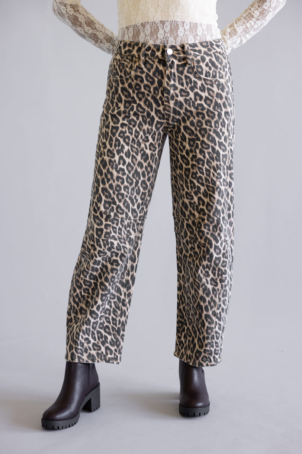 Vervet High Rise Barrel Cut Jeans for Women in Leopard