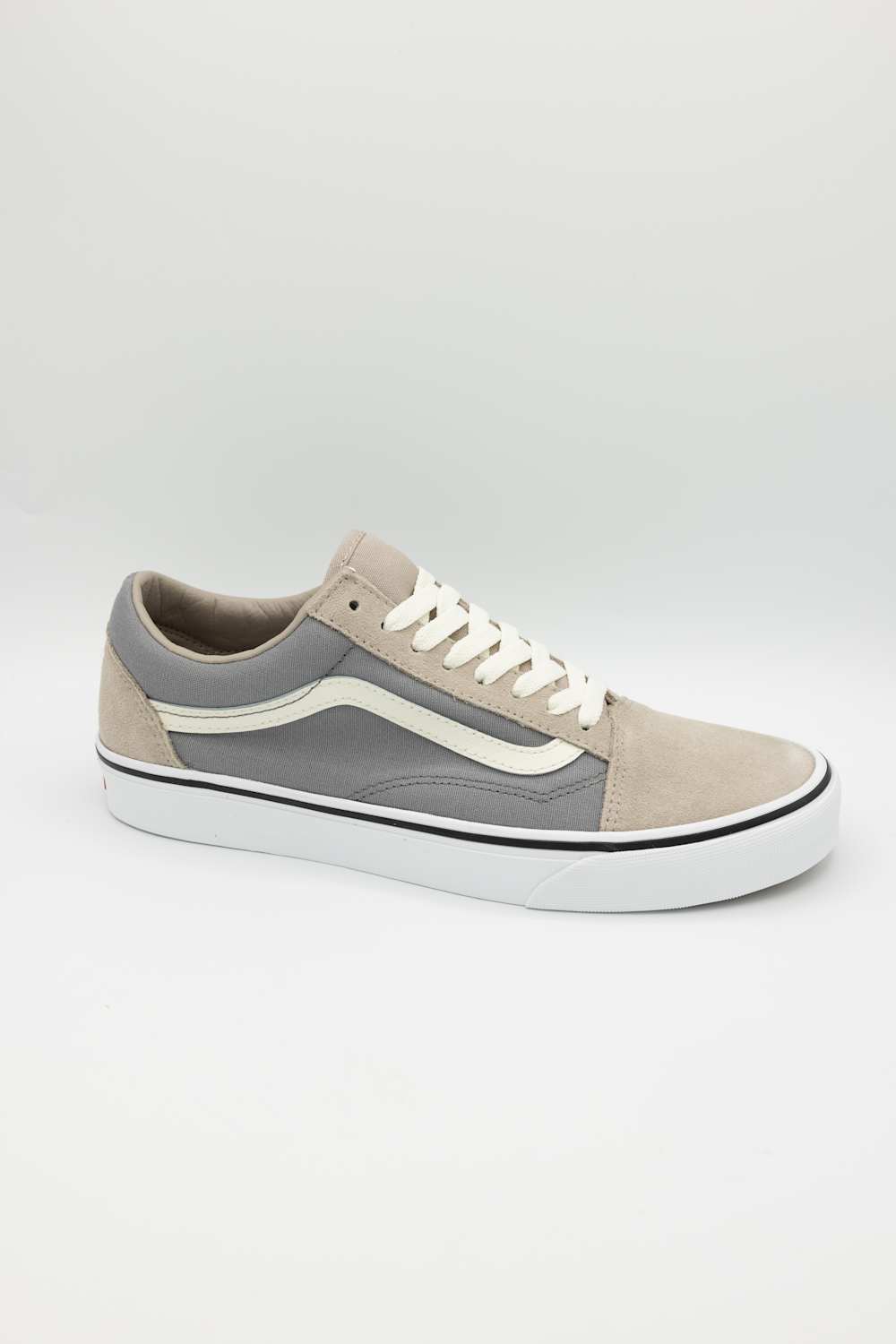 Vans Old Skool Sneakers for Men in Frost Grey | VN000D7Z85T1
