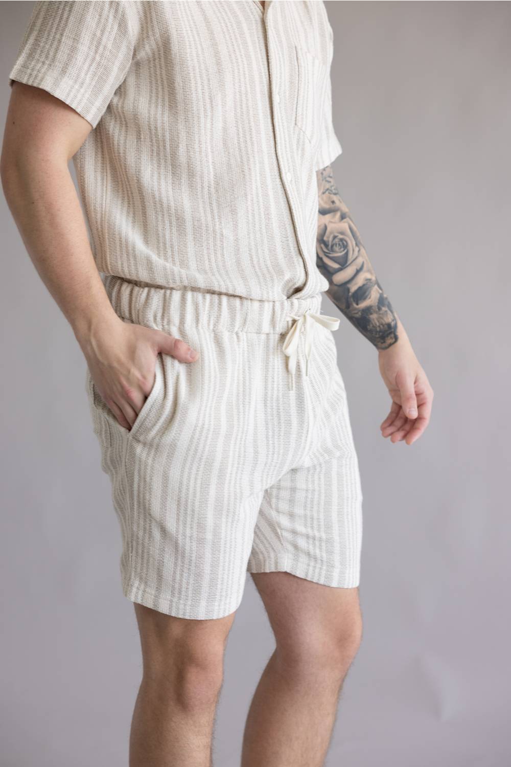 Vintage Summer Basketweave Shorts for Men in Tan