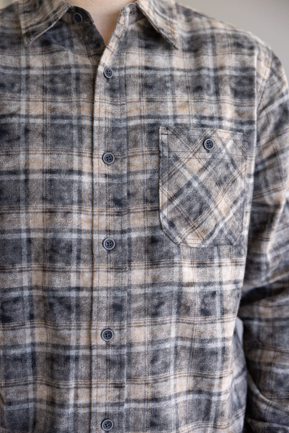 Weatherproof Vintage Chalk Flannel Shirt for Men in Ebony