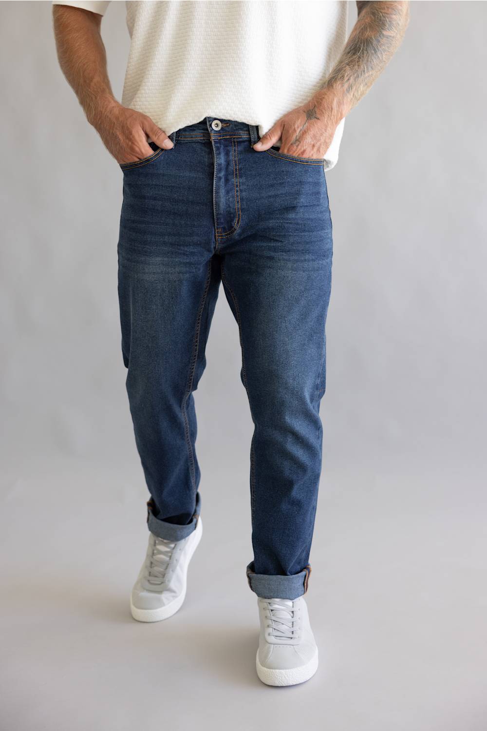 Weatherproof Vintage Athletic Tapered Jeans for Men in Moss Fade
