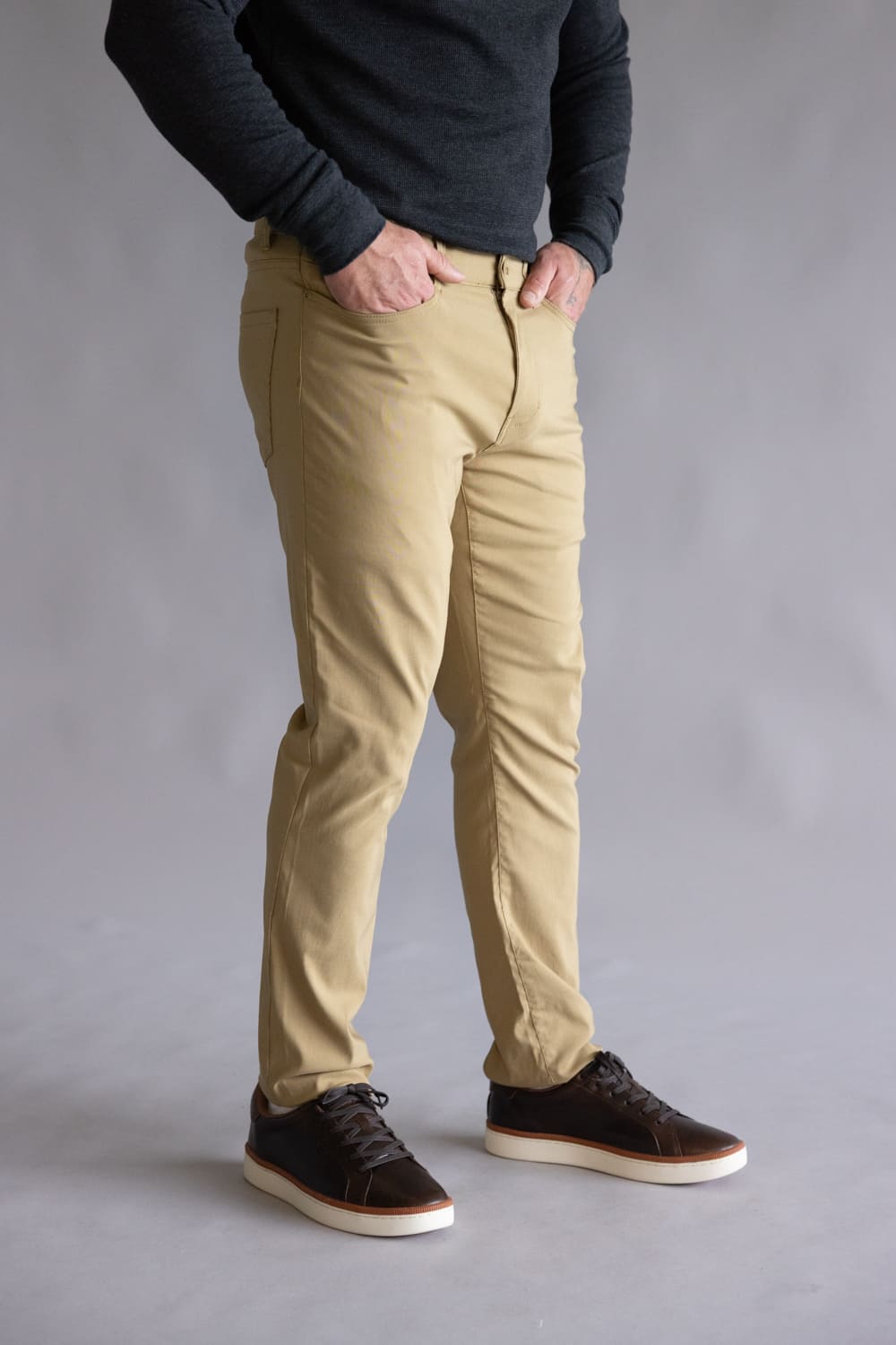 Weatherproof Vintage Momentum 5 Pocket Pants for Men in Khaki