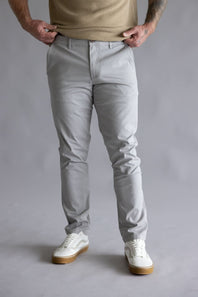 Weatherproof Vintage Leader Chino Pants for Men in Grey Key