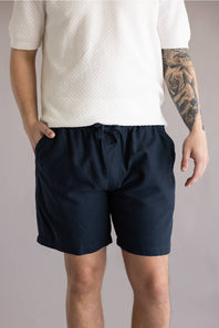 Weatherproof Vintage Linen Shorts for Men in Navy