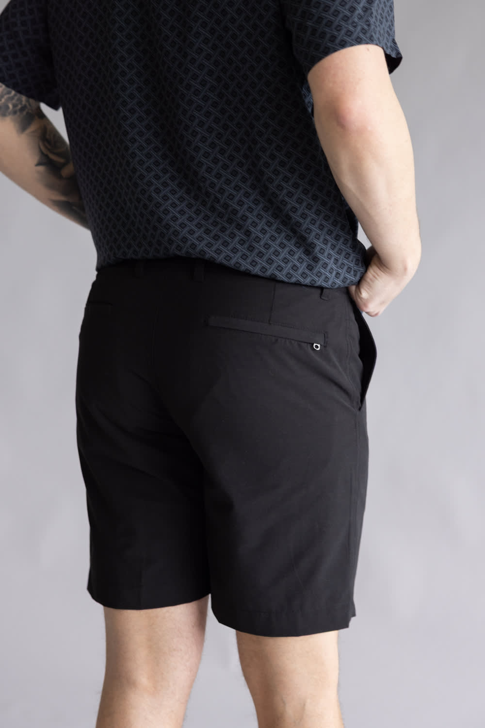 1897 Men 7” Shorts for Men in Black