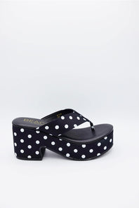 Beach by Matisse Bonnie Platform Sandals for Women in Black/White