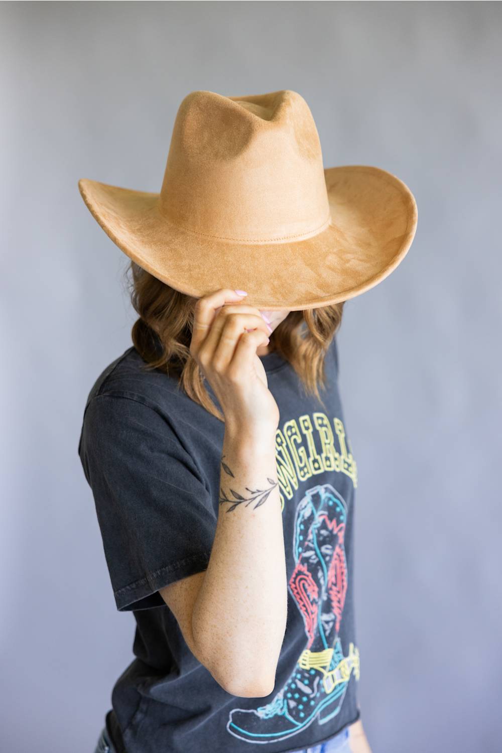 Suede Cowboy Hat in Camel