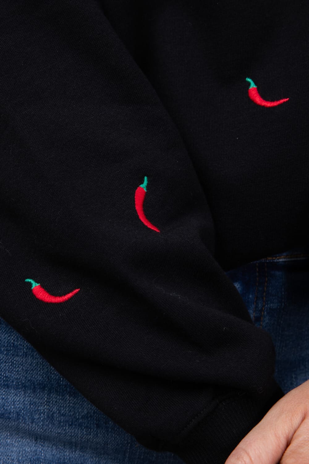 1897 Active Embroidered Chili Peppers Fleece Sweatshirt for Women in Black