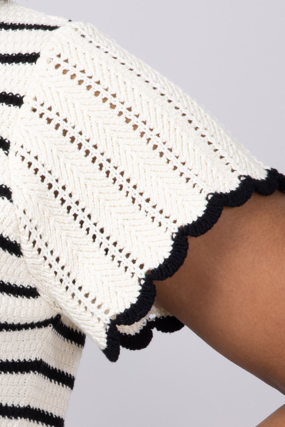 売れ筋商品|||デモクラシー カットソー トップス レディース Women's Striped Crochet Flutter-Sleeve Sweater Off White- Dokotoo Women's Summer Crochet Hollow Out Sweaters Tops
