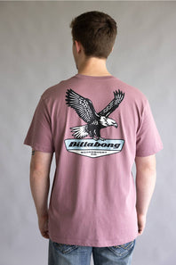Billabong Snatch Premium T-Shirt for Men in Red Dahlia
