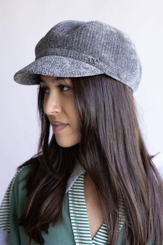C.C. Newsboy Knitted Cap for Women in Grey