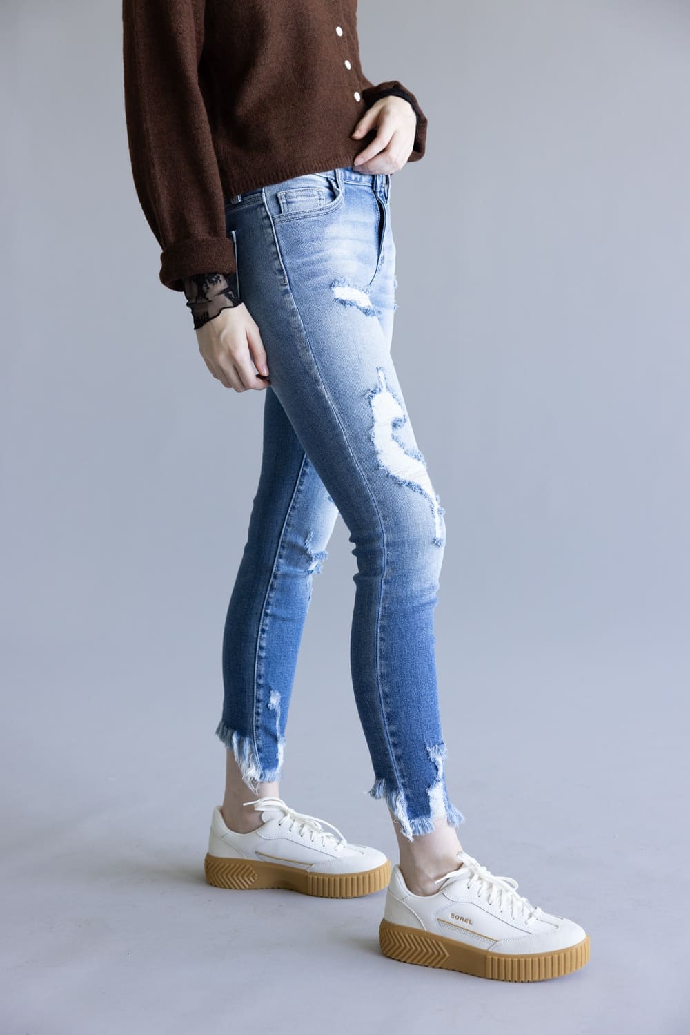 Cello Distressed Fray Ankle Cropped Skinny Jeans for Women