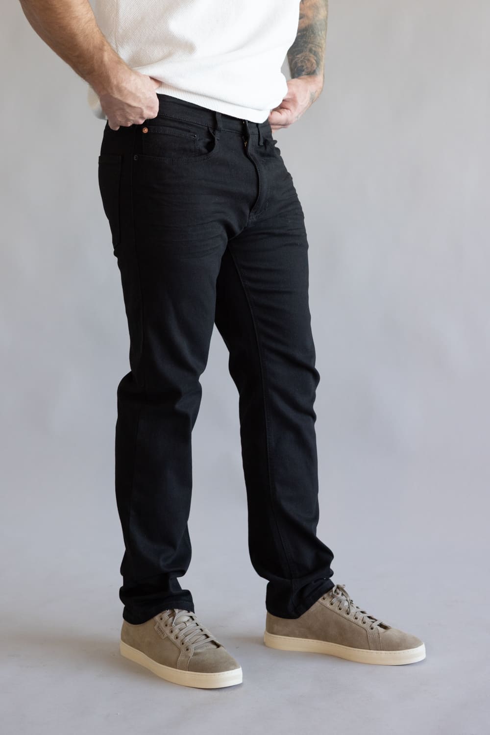 Weatherproof Vintage Straight Jeans for Men in Black