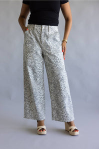 Vervet High Rise Baggy Wide Jeans for Women in Leopard