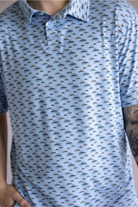 Hallstatt Pontoon Polo for Men in Blue; Light blue polo shirt with small pattern worn by a person