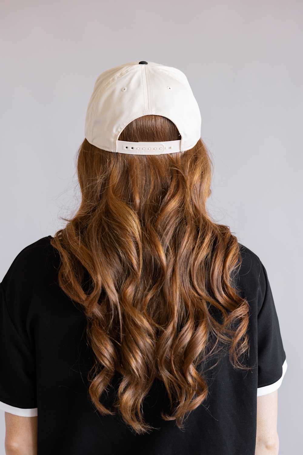 Hes Fishing Trucker Hat for Women in Black/Tan