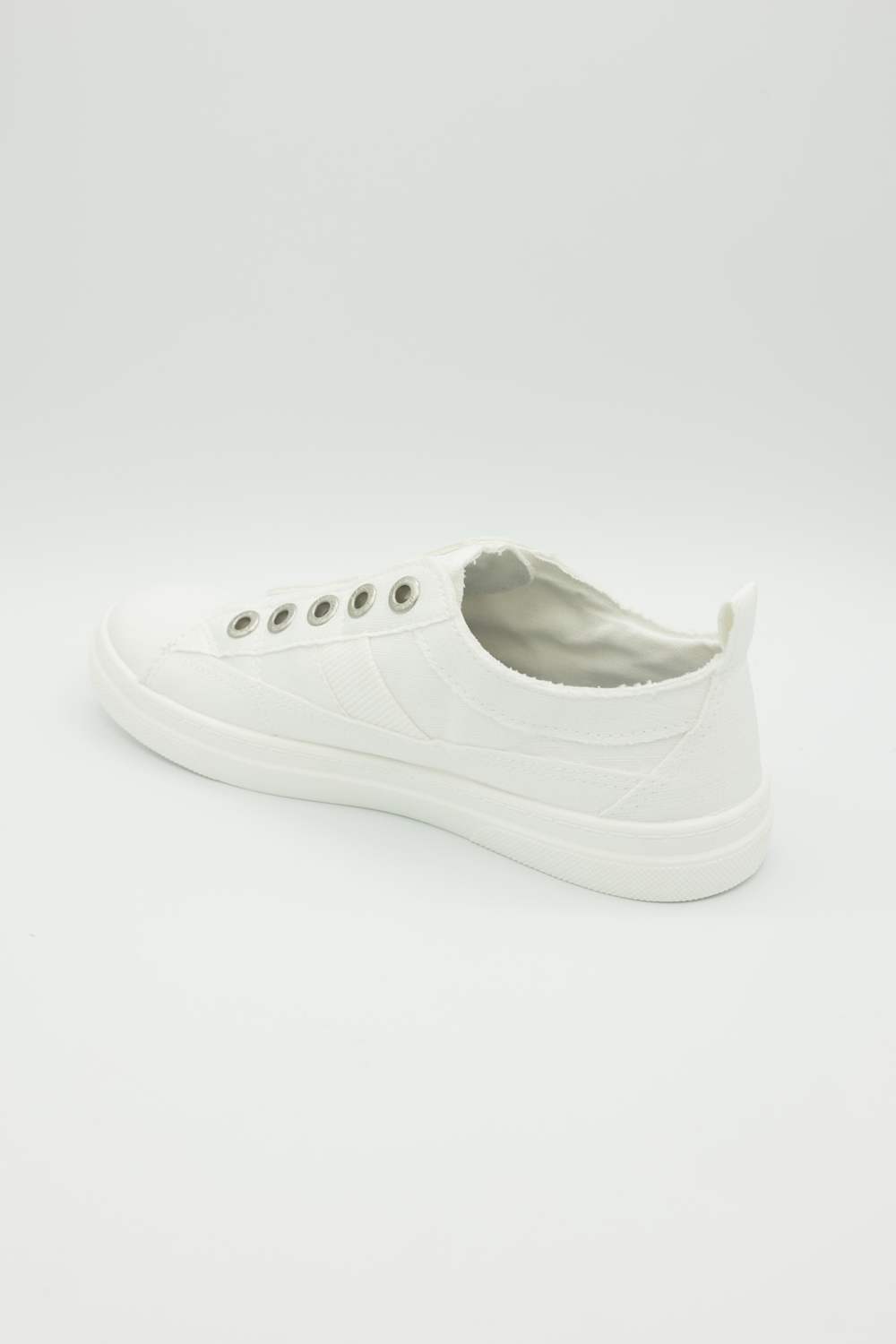 Blowfish Malibu Hangout Slip On Sneakers for Women in White | J8827F3-WHITE