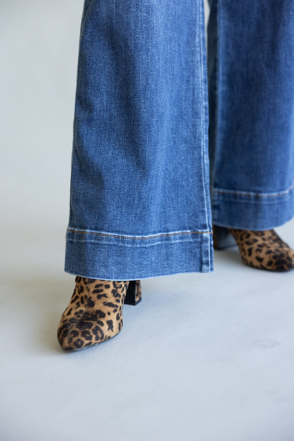 Judy Blue Mid Rise Retro Wide Leg Jeans for Women