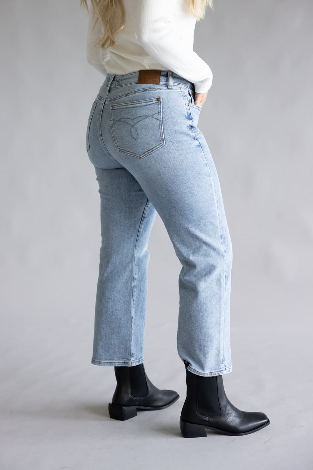 Judy Blue Mid Rise Rigid Magic Straight Petite Jeans for Women