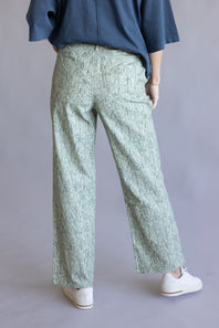 001-LELIS-MIDRISE-TREE-CAMO-WIDE-LEG-PANT-IP5560-5-SAGECAMO
