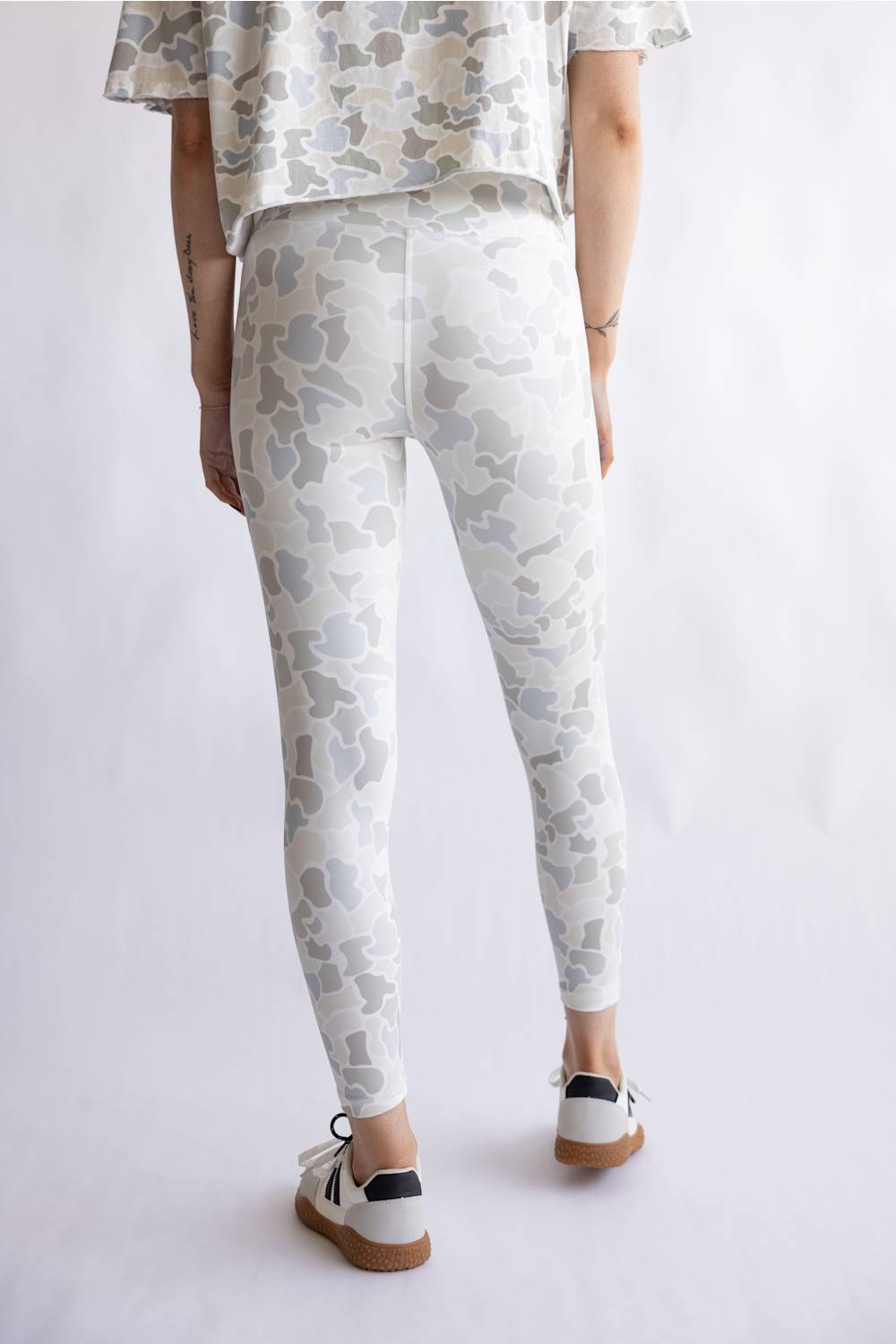 Local Girl Seamed Leggings for Women in Saltwater Camo