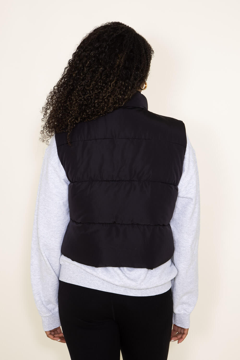 Love Tree Front Pocket Cropped Puffer Vest for Women in Black