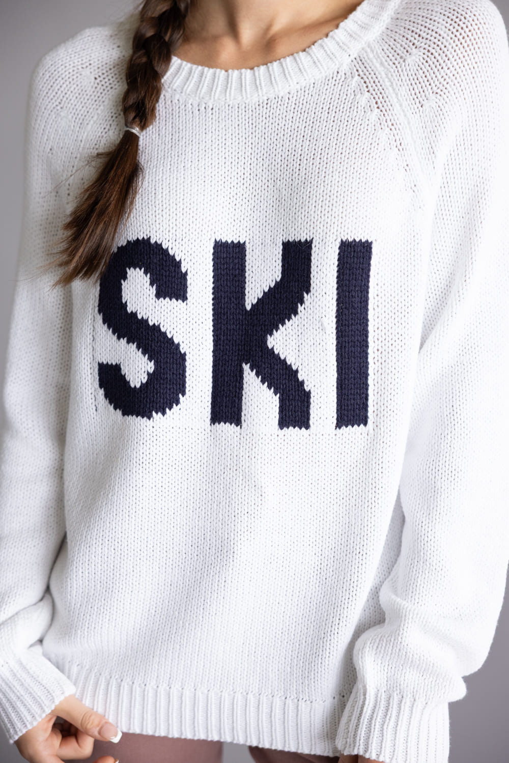 SWEET YEARS SV LOGO KNIT SWEATER ホワイトS Miracle Ski Sweater for Women in White | W8414-WHITENAVY – Glik's