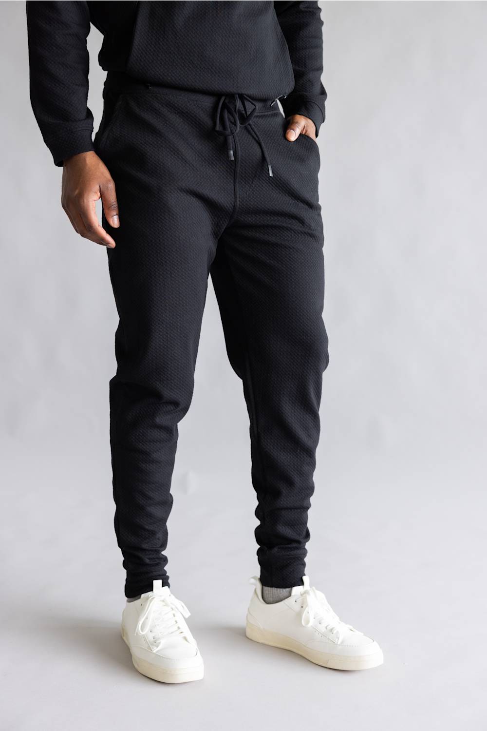 1897 Active Diamond Stretch Joggers in Black