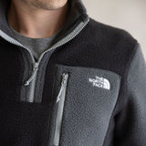 The North Face Yumiori Fleece Quarter Zip for Men in Grey/Black