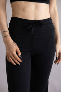 Tie Waist Bubble Flare Leggings for Women in Black