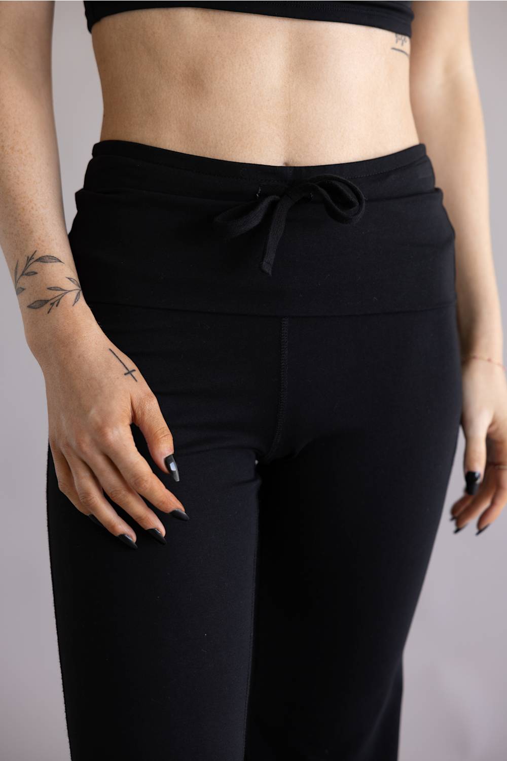 Tie Waist Bubble Flare Leggings for Women in Black