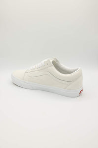 Vans Old Skool Suede Sneakers for Men in Blanc de Blanc White | VN000D9YJVY1