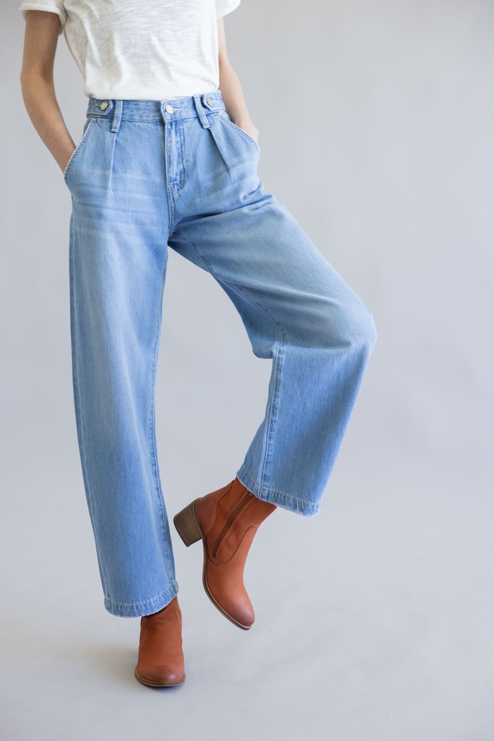 Vervet High Rise Pleated Barrel Jeans for Women