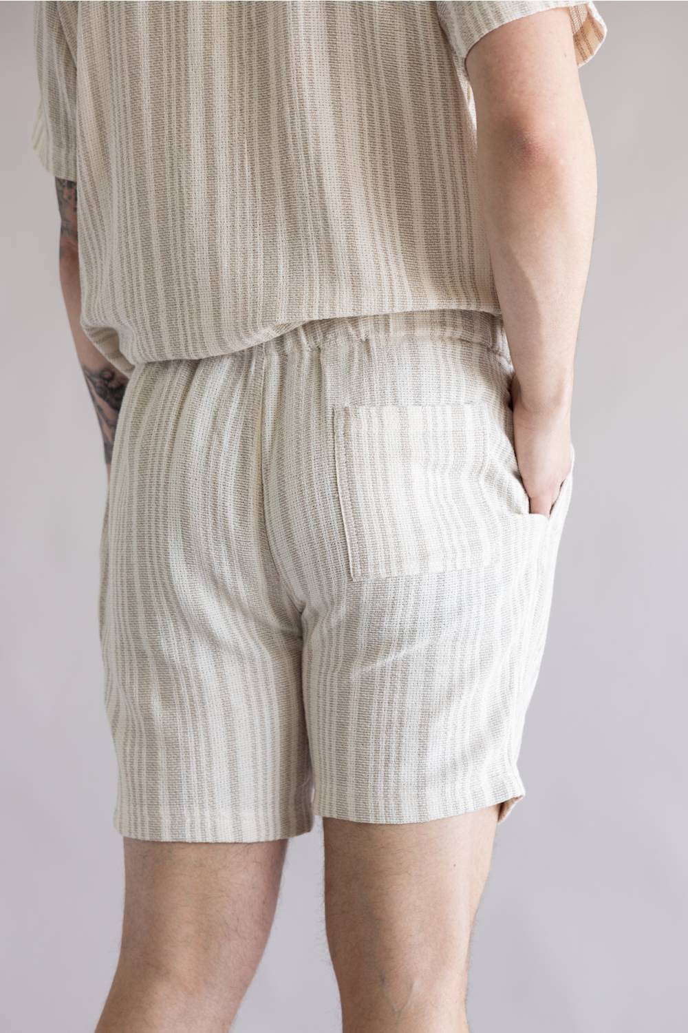 Vintage Summer Basketweave Shorts for Men in Tan