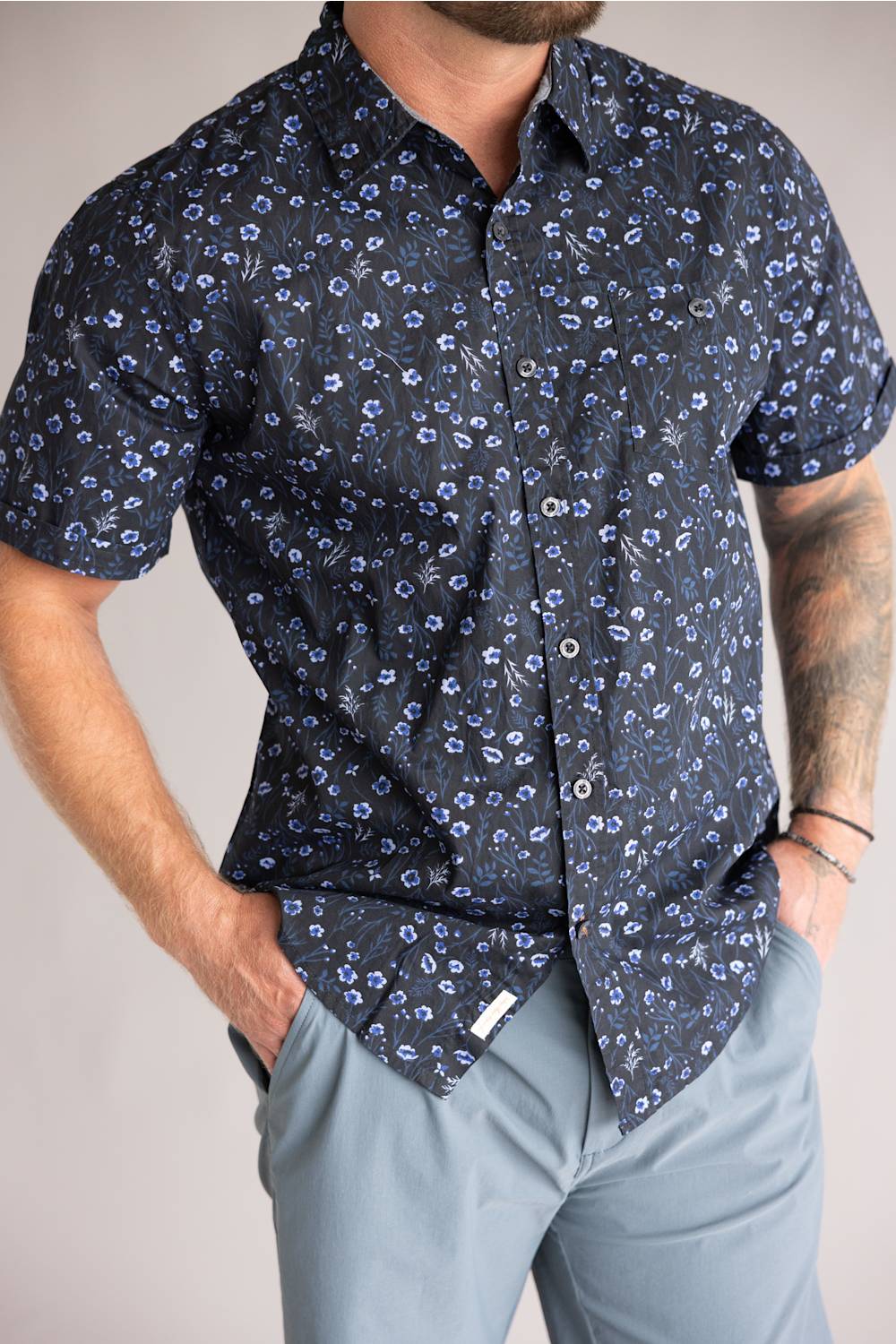 Weatherproof Vintage Poplin Button Up Shirt for Men in Poseidon Blue