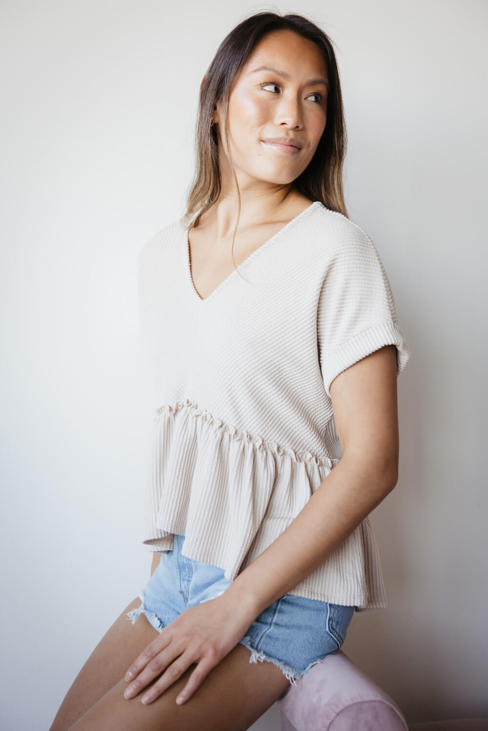 【新品】AMERI SHEER FRILL V NECK KNIT TOP Ameri SHEER FRILL V NECK KNIT TOP AMERI SHEER FRILL V NECK KNIT