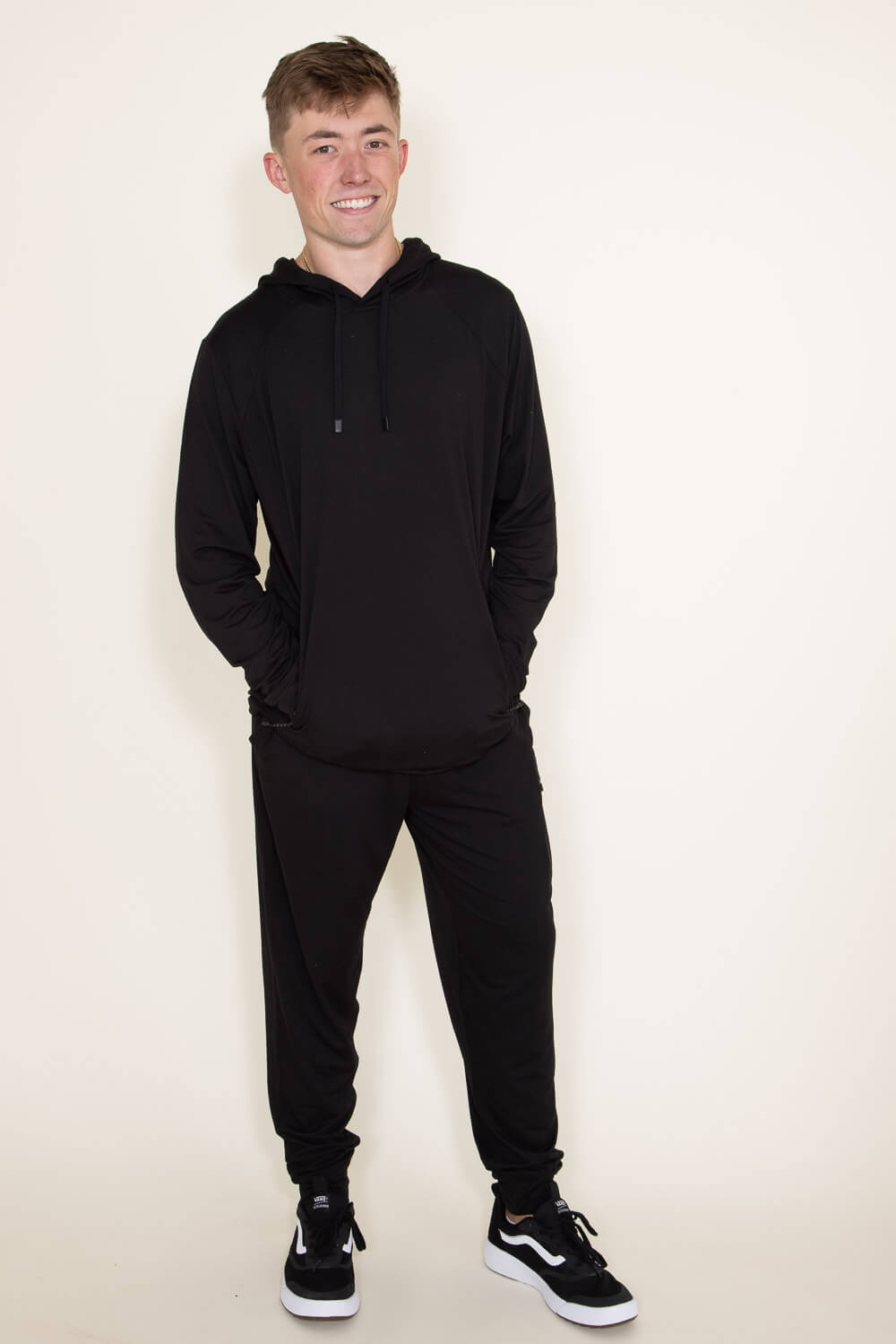 FASHIRU back switching sweat hoodie/ブラック 1897 Active Every Day Performance Hoodie for Men in Black