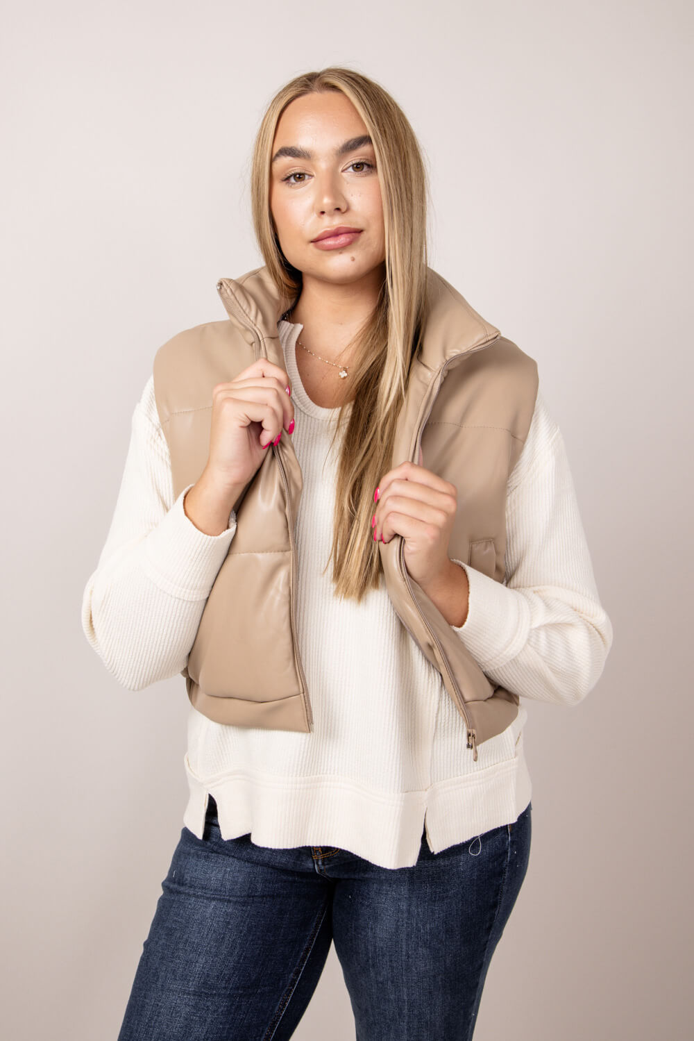 Cropped Faux Leather Puffer Vest for Women in Taupe 53977 TAUPE Glik s