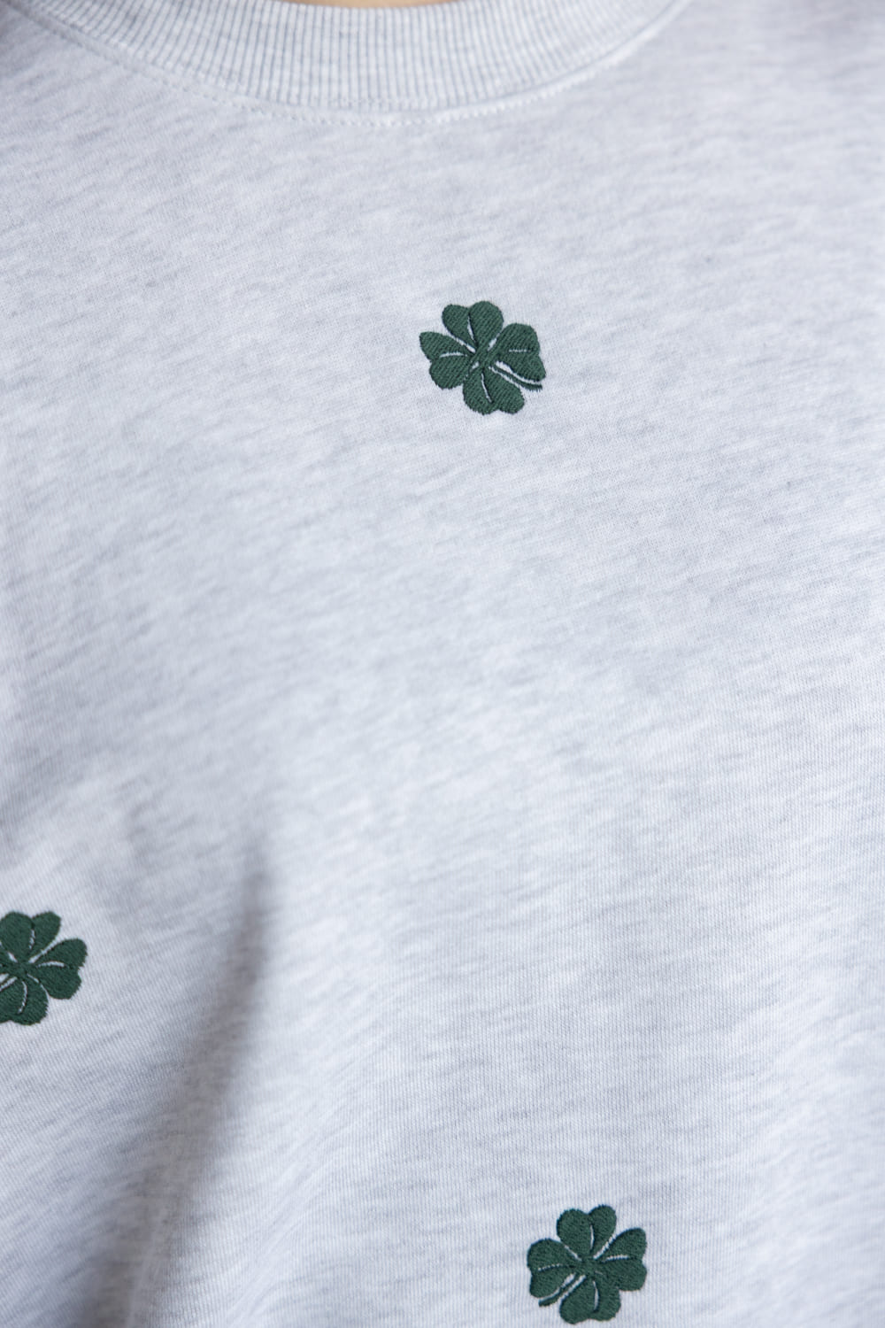 1897 Active Embroidered Four Leaf Clovers Fleece Sweatshirt for Women in Grey