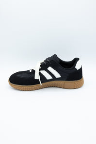 Berness Gillian Sneakers for Women in Black