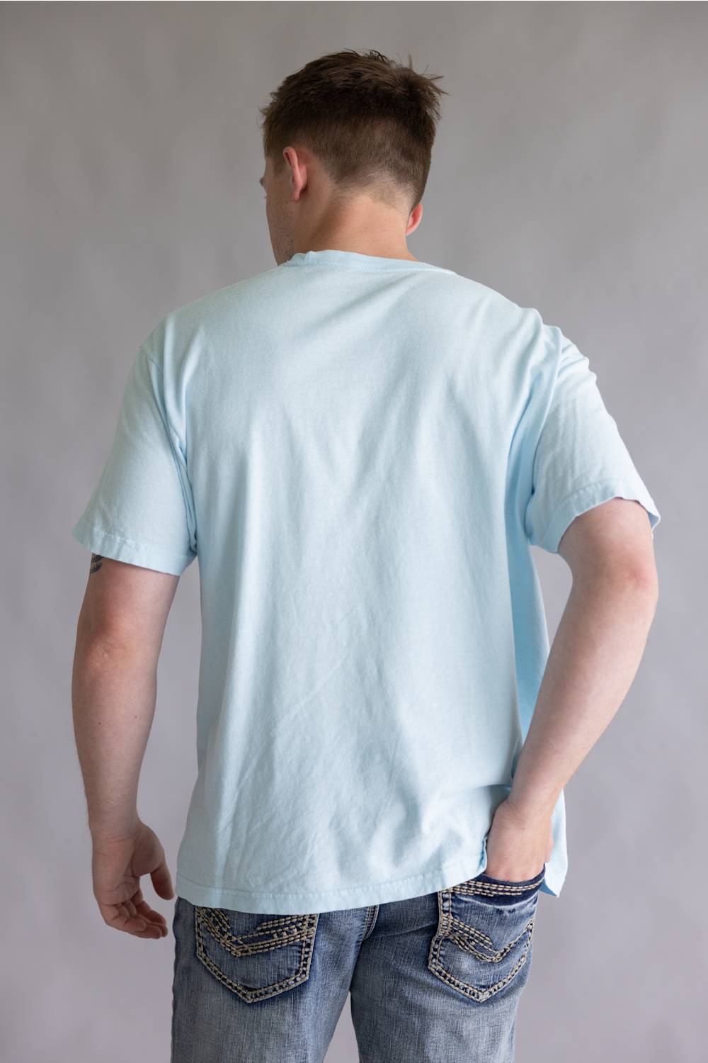 Busch Light Apple Orchard T-Shirt for Men in Chambray