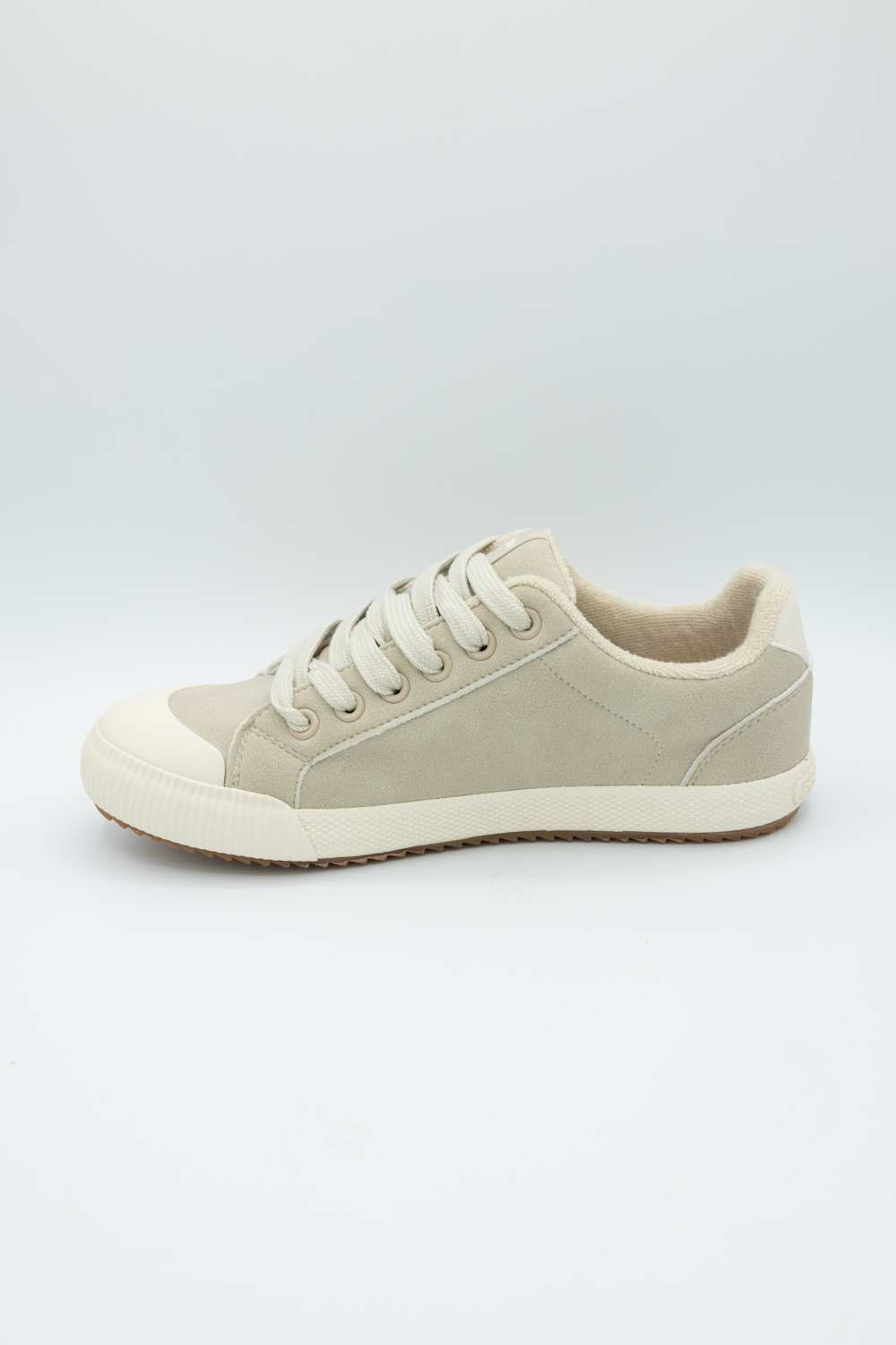 Rocket Dog Cheery Suede Low Sneakers for Women in Cream
